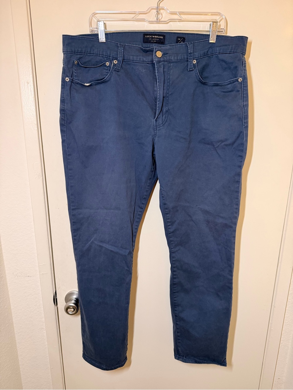 Lucky Brand Slim Jeans in Navy